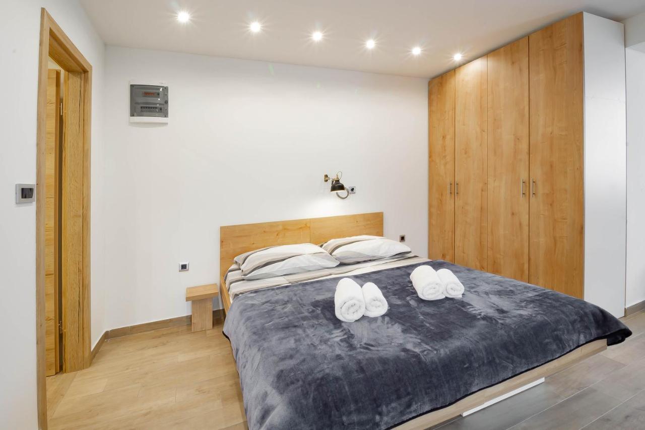 Apartments Marinici Rijeka - With Private Parking Zewnętrze zdjęcie