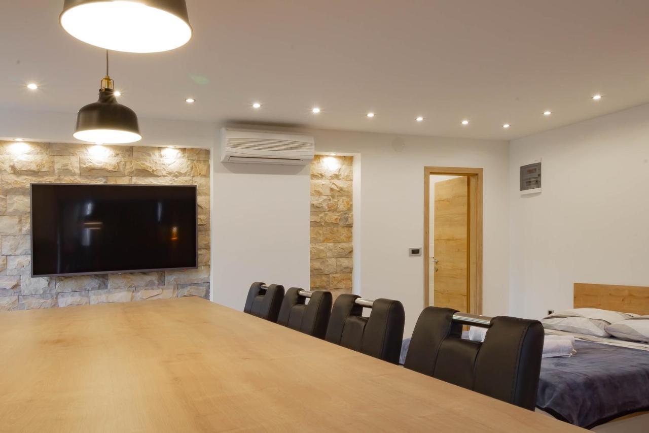 Apartments Marinici Rijeka - With Private Parking Zewnętrze zdjęcie